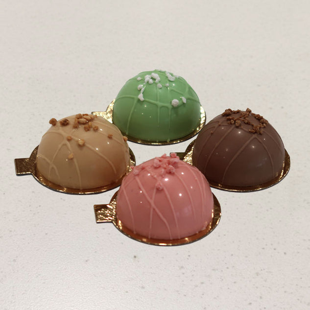 ASSORTED DOME